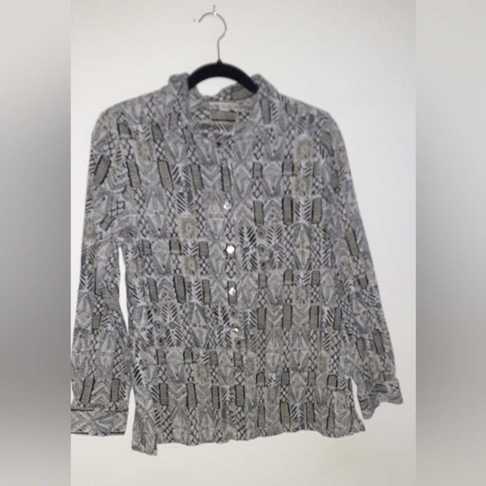 Appleseed's Petites button down Batik block print easy fit blouse. Size PL